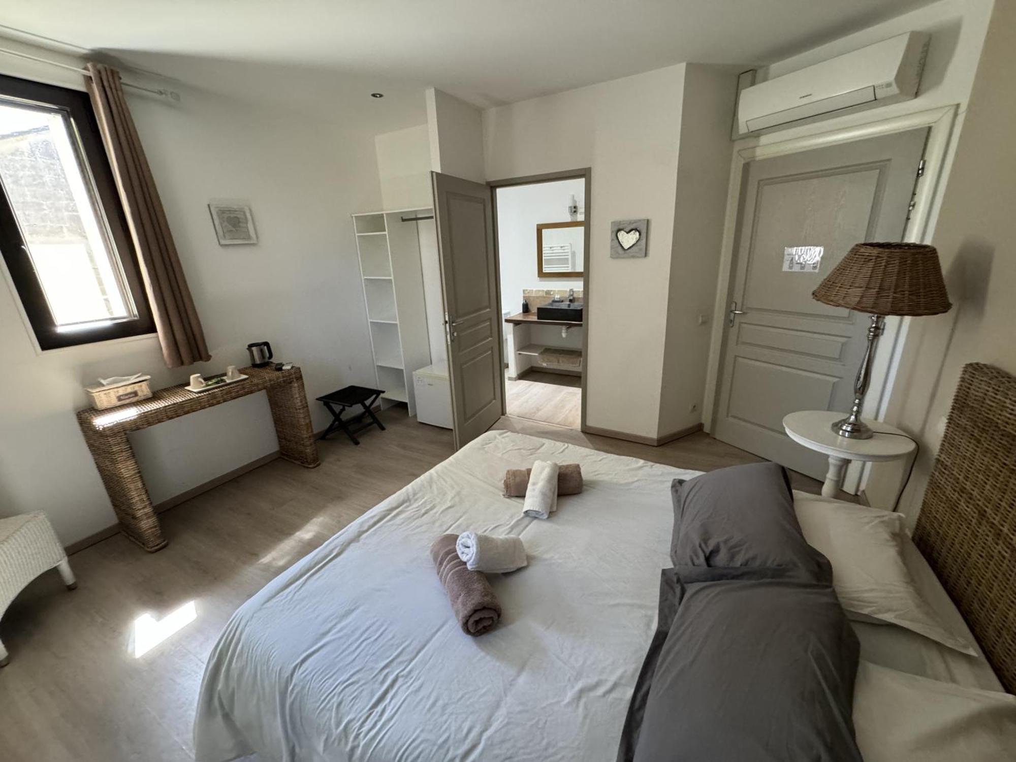 B&B Maison D'Hote Et Gite Mas D'Eymard Arles Pokój zdjęcie